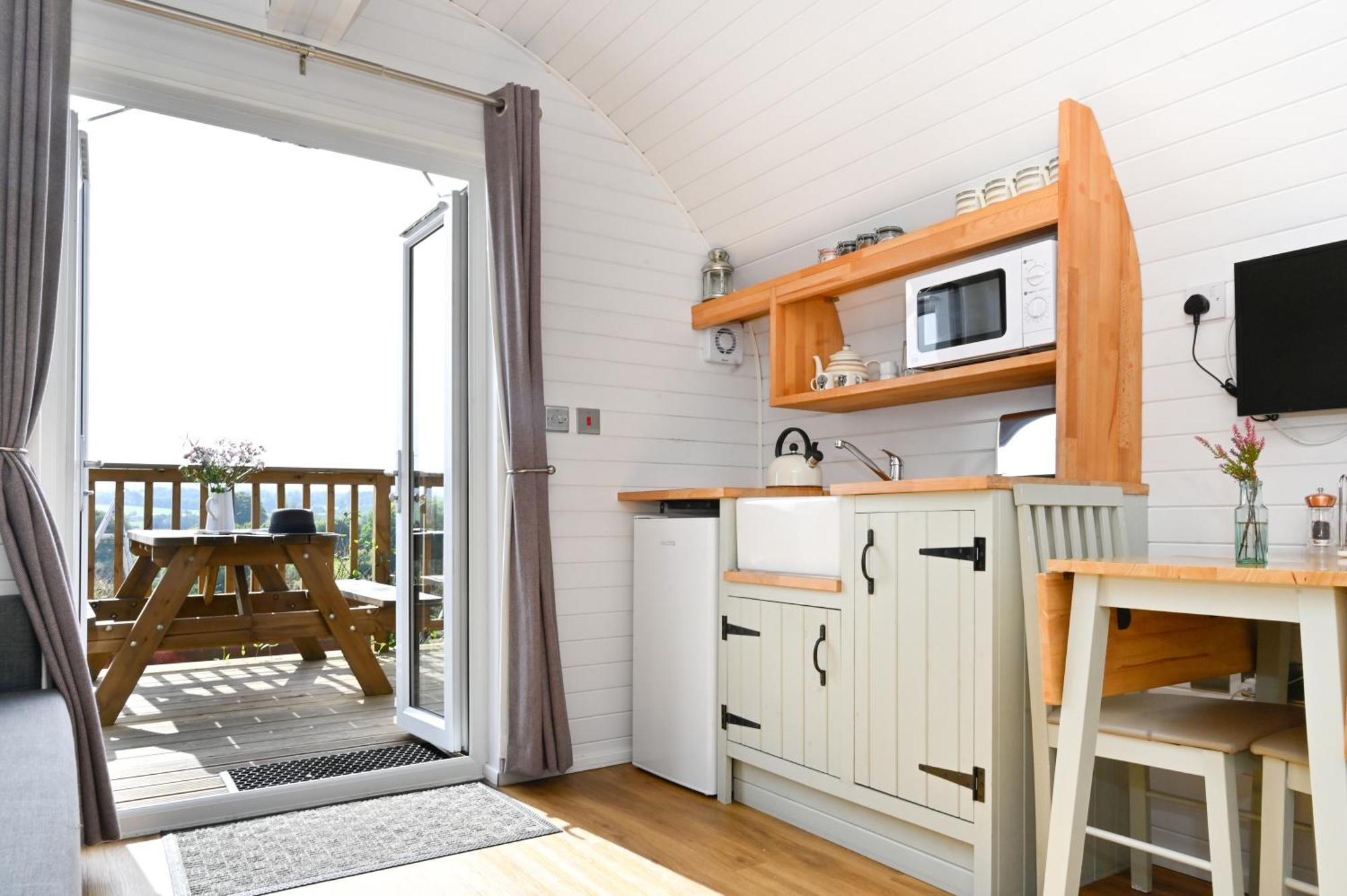 Luxury Glamping Pods - The Heft & The Hirsel Apartment Glasgow Exterior photo
